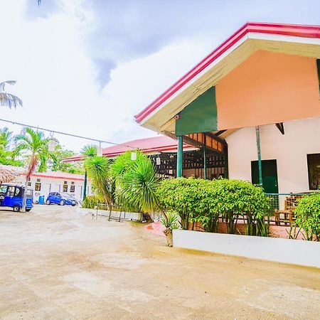 Oyo 875 Madhavi Beach Resort Balibago Exterior photo