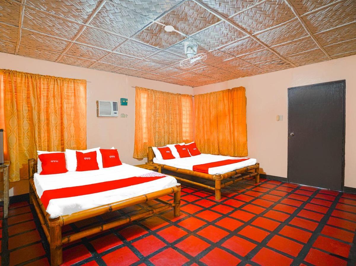 Oyo 875 Madhavi Beach Resort Balibago Exterior photo