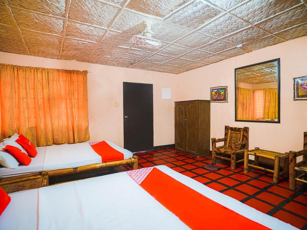Oyo 875 Madhavi Beach Resort Balibago Exterior photo